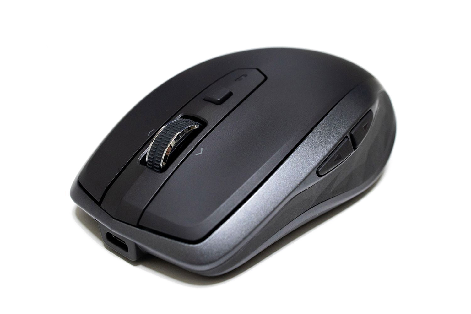 VoltStrike – Fast-Charging Gaming Mouse